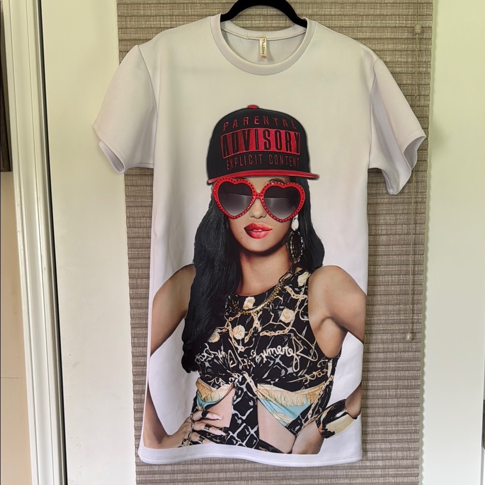 Trendy Graphic White T-Shirt